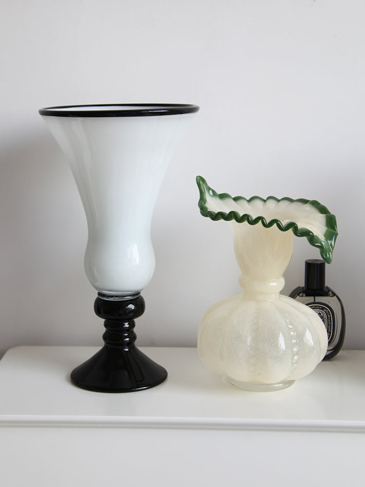 Classic Black n White Flower Vase-6
