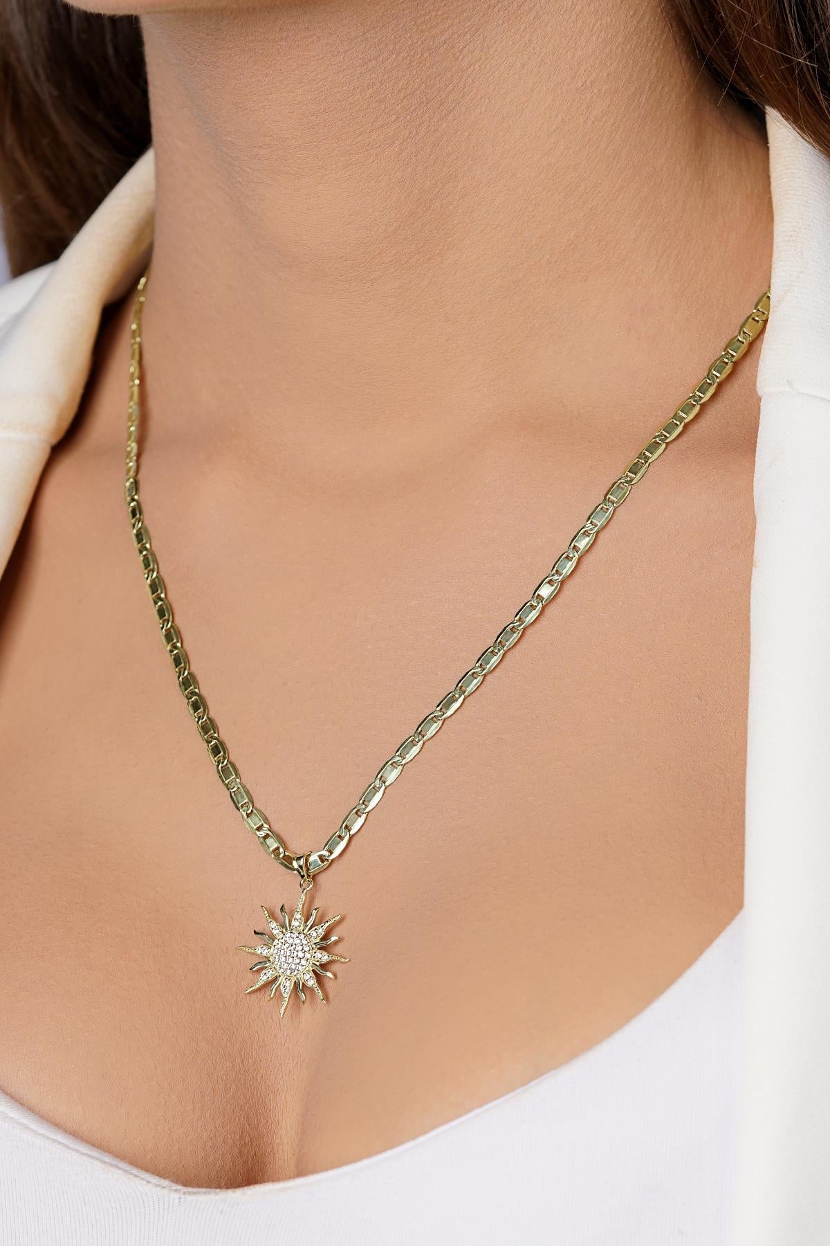 14ct Gold Sunburst Pendant on Valentino Chain-4