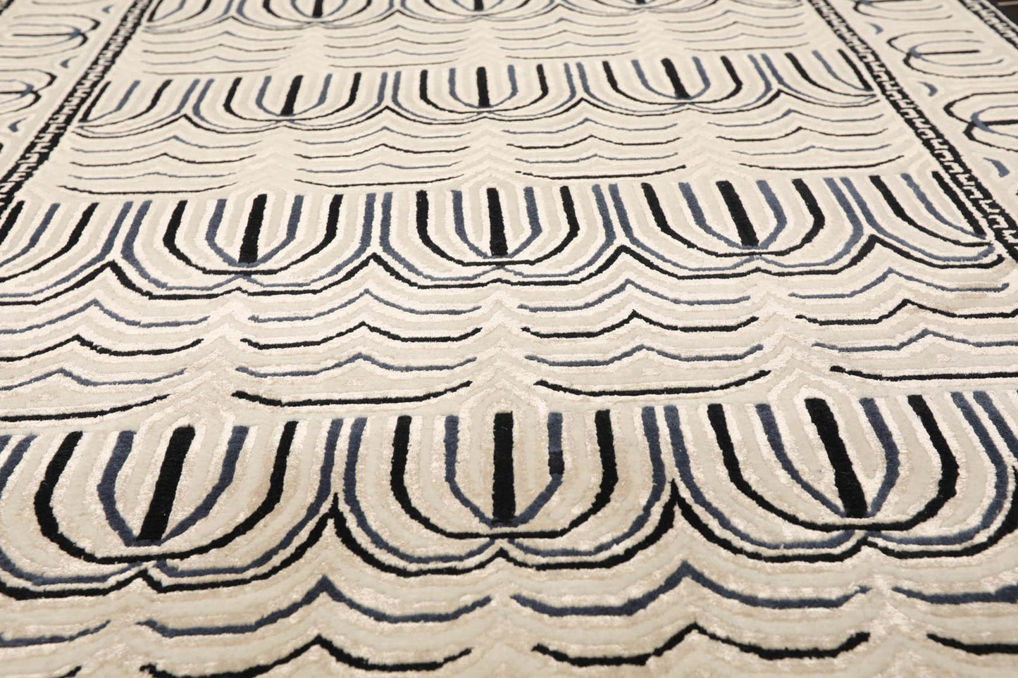 3' x 4'11" Hand Knotted Tibetan Wool & Silk Hip Designer 200 KPSI Area Rug Cream-4