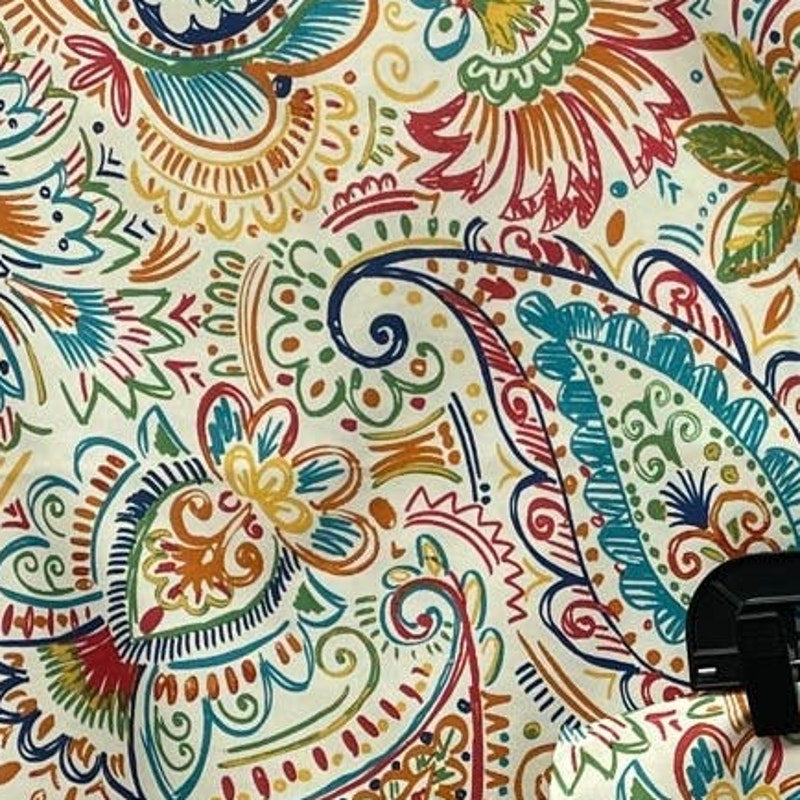 Set of 2 Floral Paisley White Blue Red Cloth Dinner Napkins Table Decor
