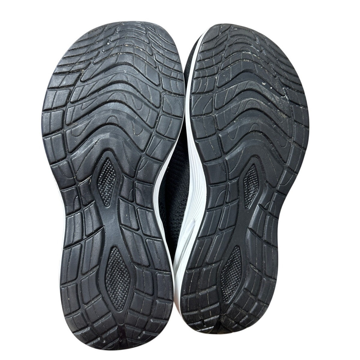 ZYEN Womens Size 8.5 Black Mesh Slip On Wide Toe Box Air Cushion Athletic Shoes