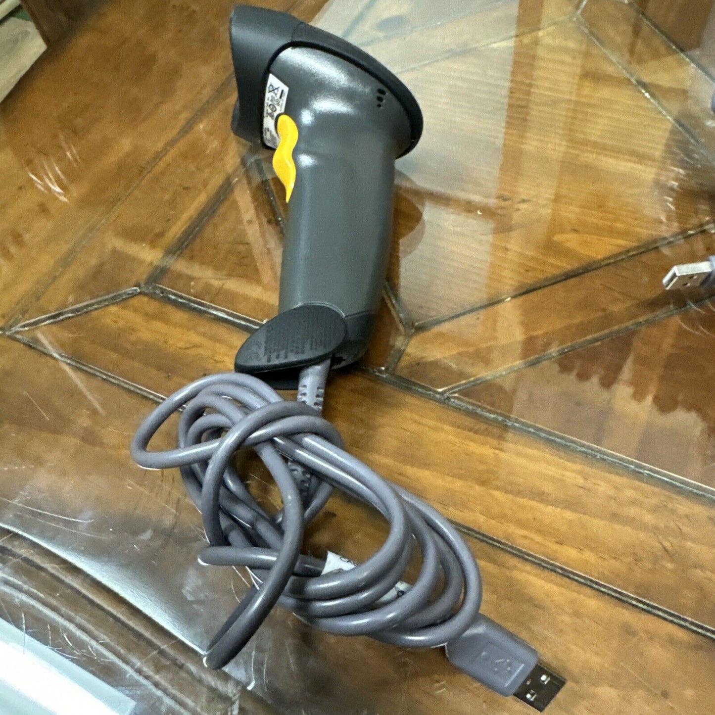 Symbol Motorola LS2208 Handheld Barcode Scanner LS2208-SR20007RNA w/ USB For POS
