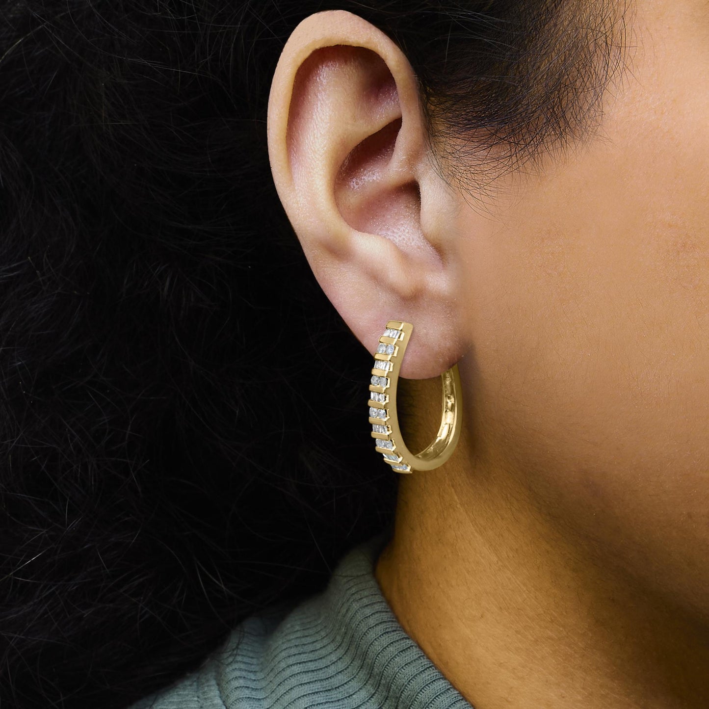 10K Yellow Gold 1.0 Cttw Alternating Diamond "U" Hoop Earrings (I-J Color, I2-I3 Clarity)-4