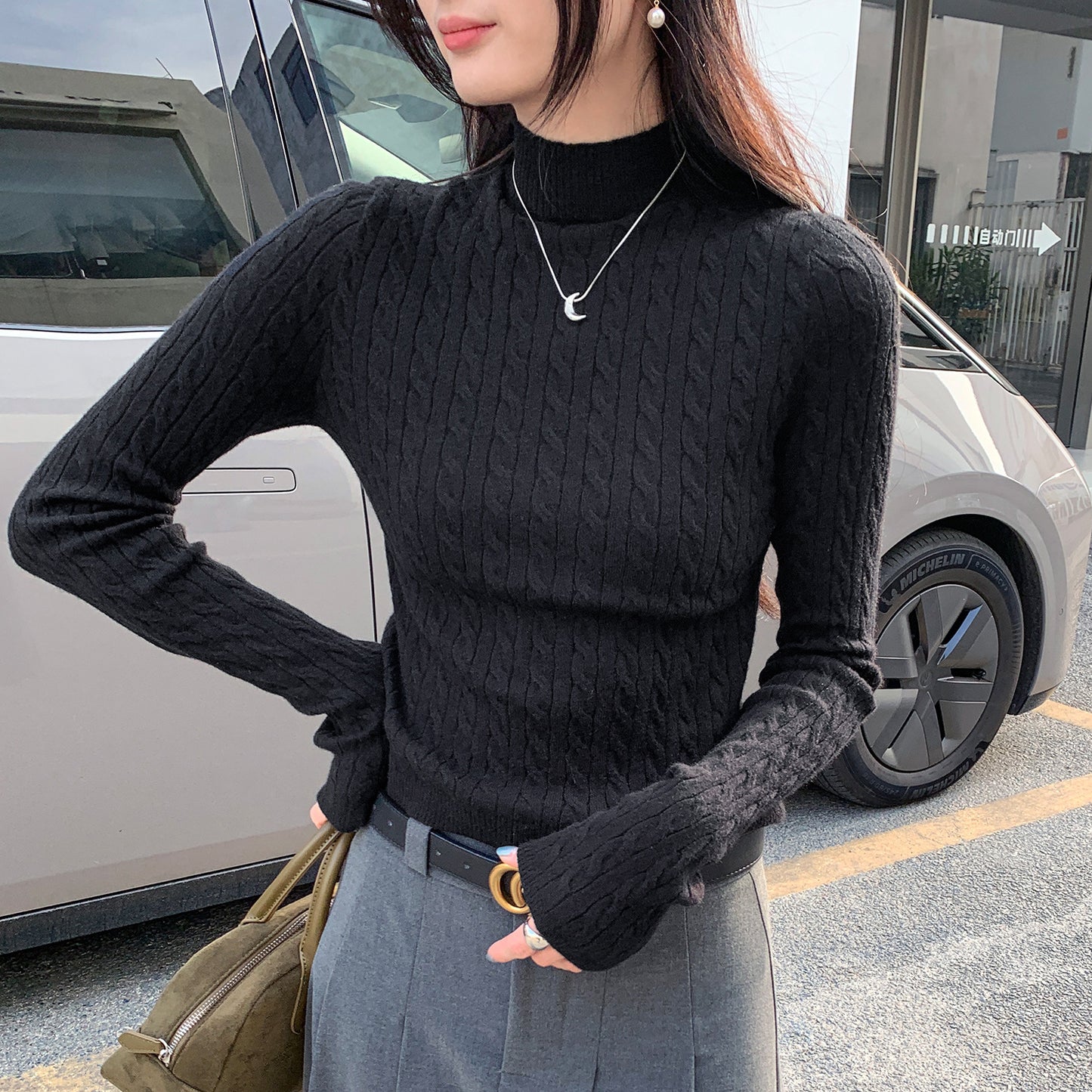 Chic Gray Cable Knit Crewneck Sweater Top for Women, Slim Fit Short Length Underwear Shirt