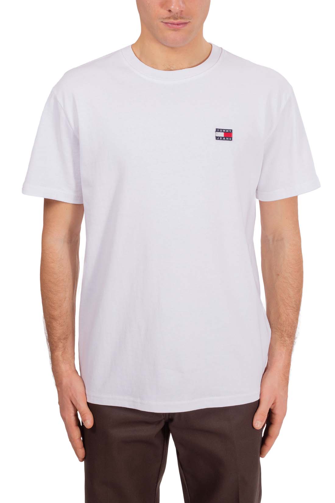 TOMMY JEANS - Men's relaxed T-shirt with logo patch - Size L-9