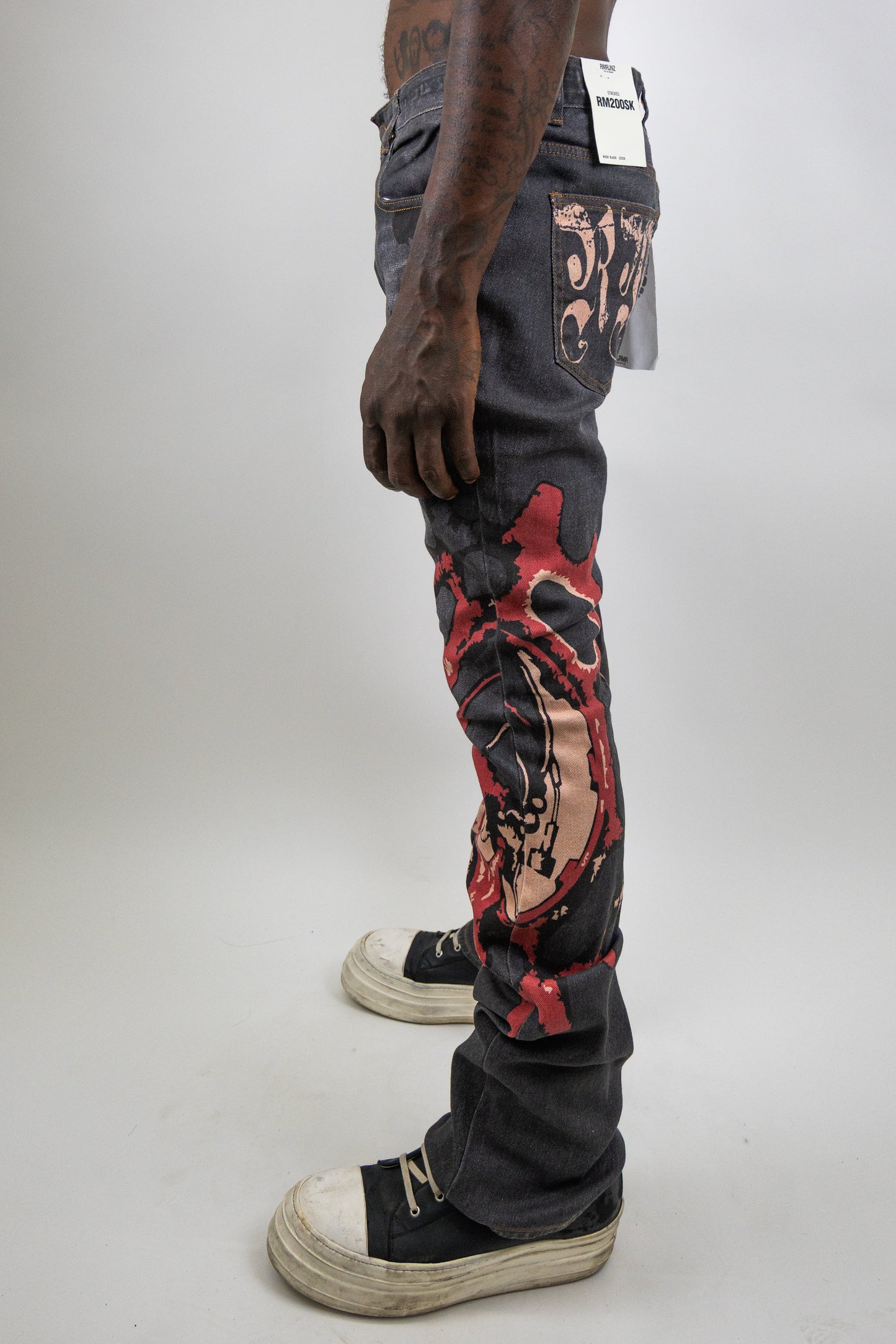 RM200SK - Graphic Printed Stacked Jeans