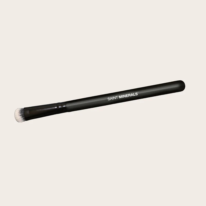 SAINT MINERALS All Over Eye Color Brush-1