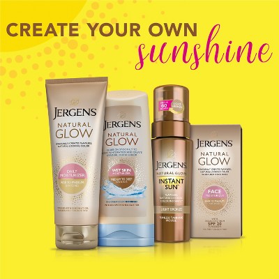 Jergens Glow Face Moisturizer Self Tanner Daily Sunscreen SPF 20 2 fl oz Fair To Medium - Imperfect Box