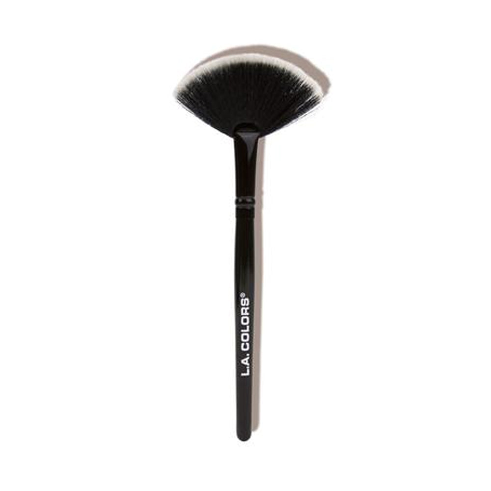 L.A. COLORS Cosmetic Brush - Highlighter Fan - Highlighter Fan