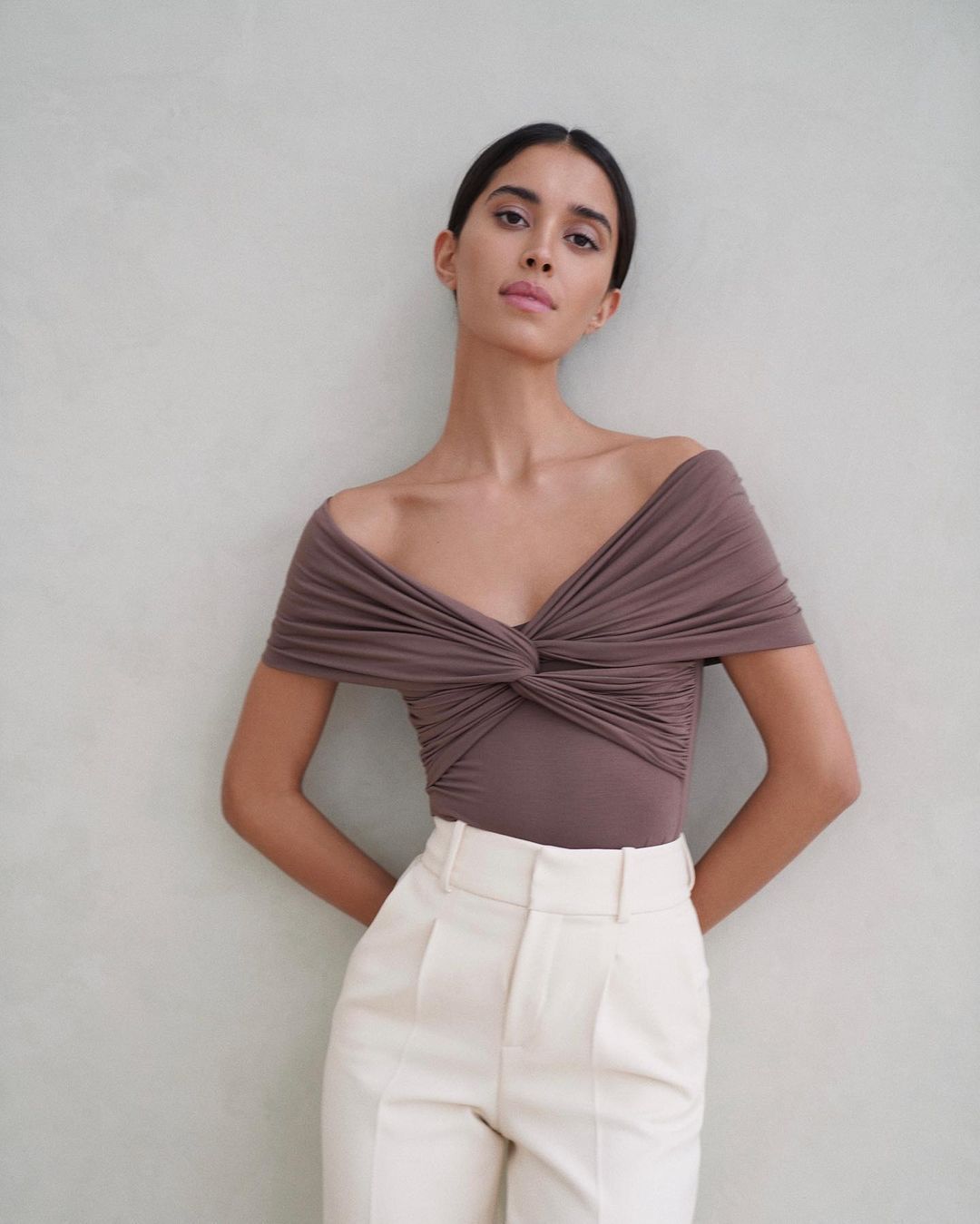 Socialite Solid Color Pleated V neck Jumpsuit Women Elegant Slim Milk Silk Close Fitted Comfortable