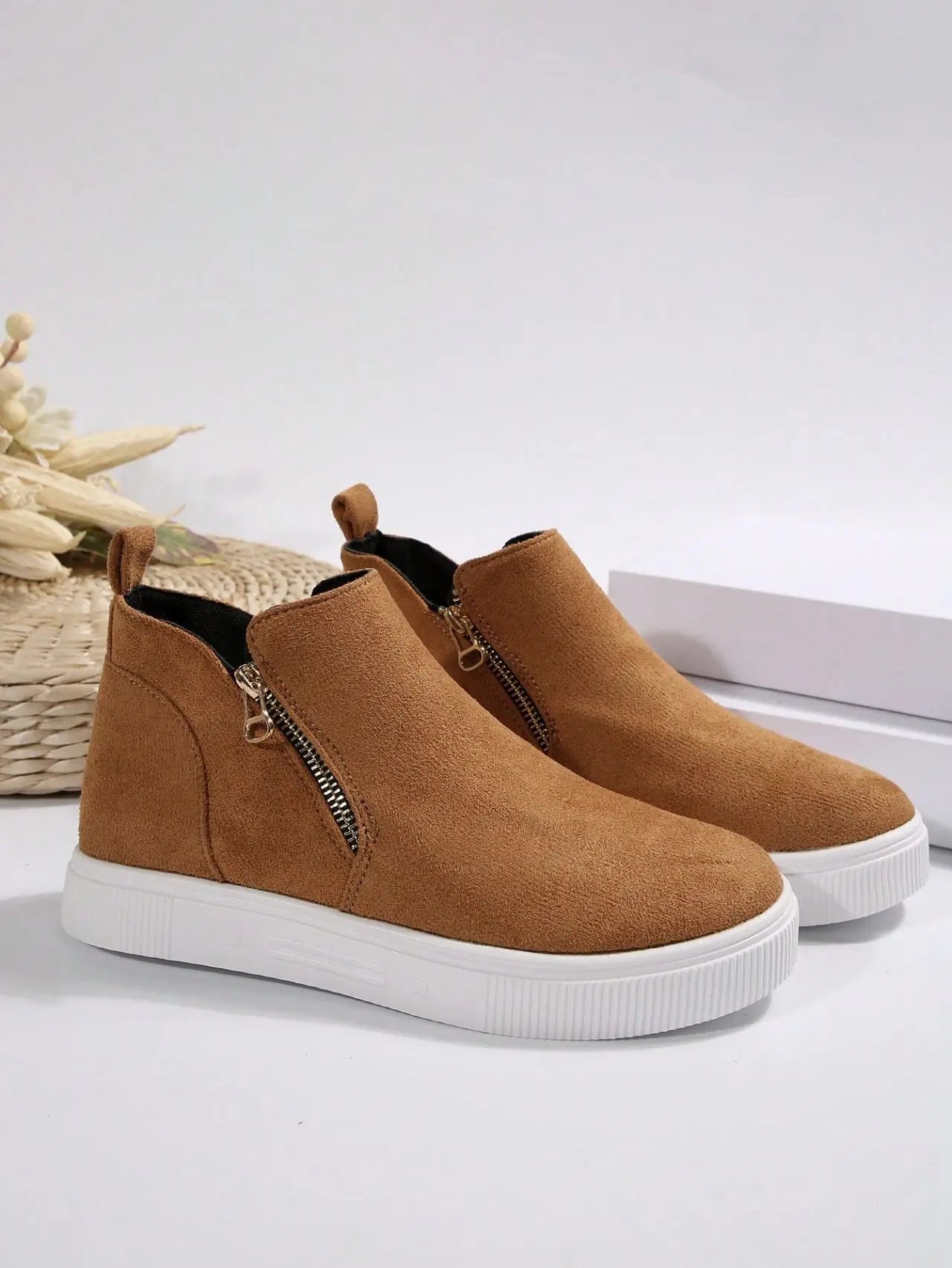 Large Size Women High Help Shoes 2025 Autumn Winter New Comfortable Fashion Non Slip Flats Outdoor Height Increase Casual Shoes