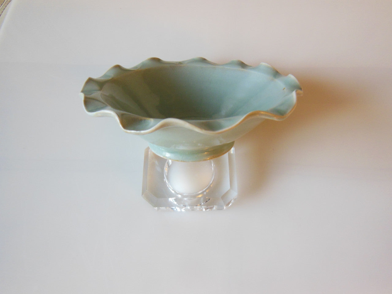 Tamara S Gordon Ceramics. Sky blue wavy edge bowl-4
