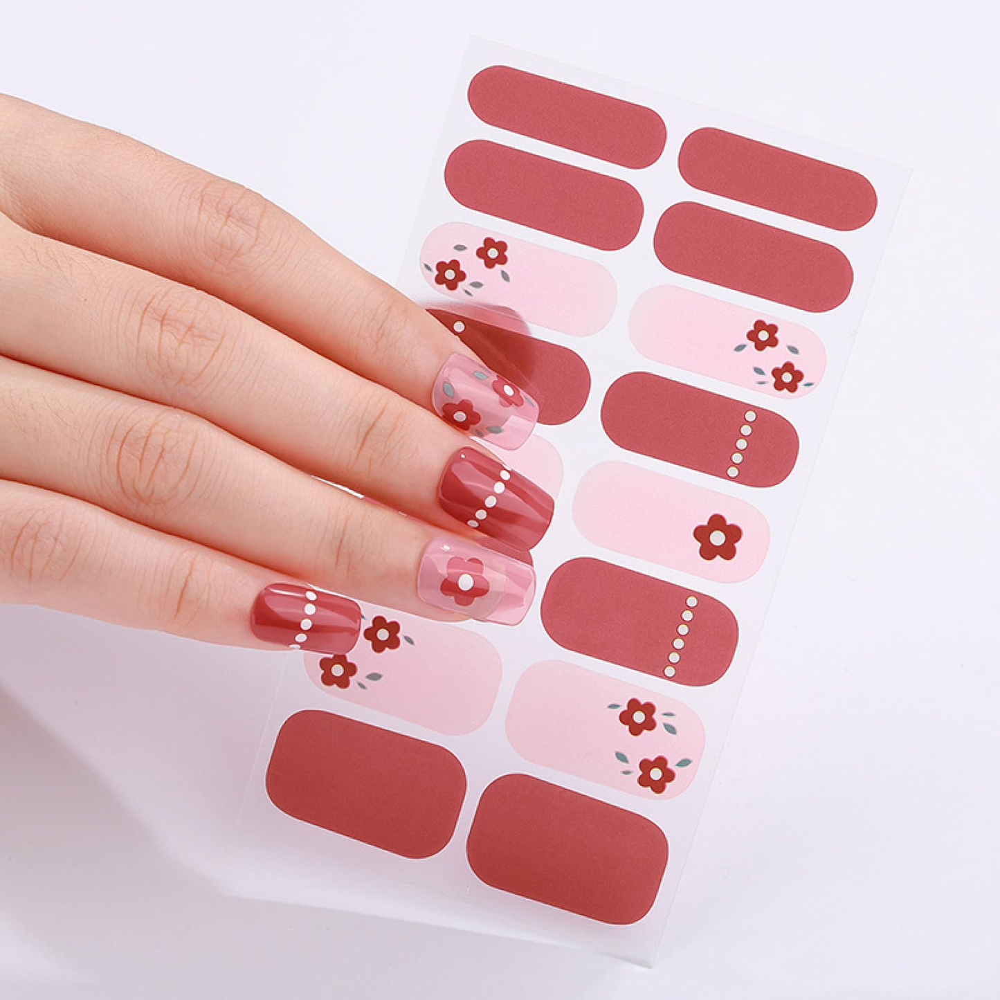 Red Daisy Gel Nails-0
