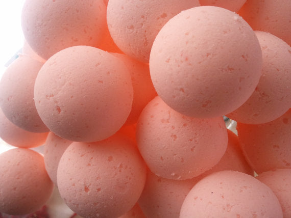 14 bath bombs Ginger Peach (Pier 1 Type) gift bag bath fizzies, great for dry skin, shea, cocoa, 7 ultra rich oils