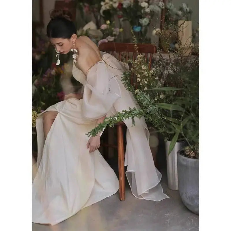 Ivory Satin Outdoor Travel Shooting Light Yarn Gown