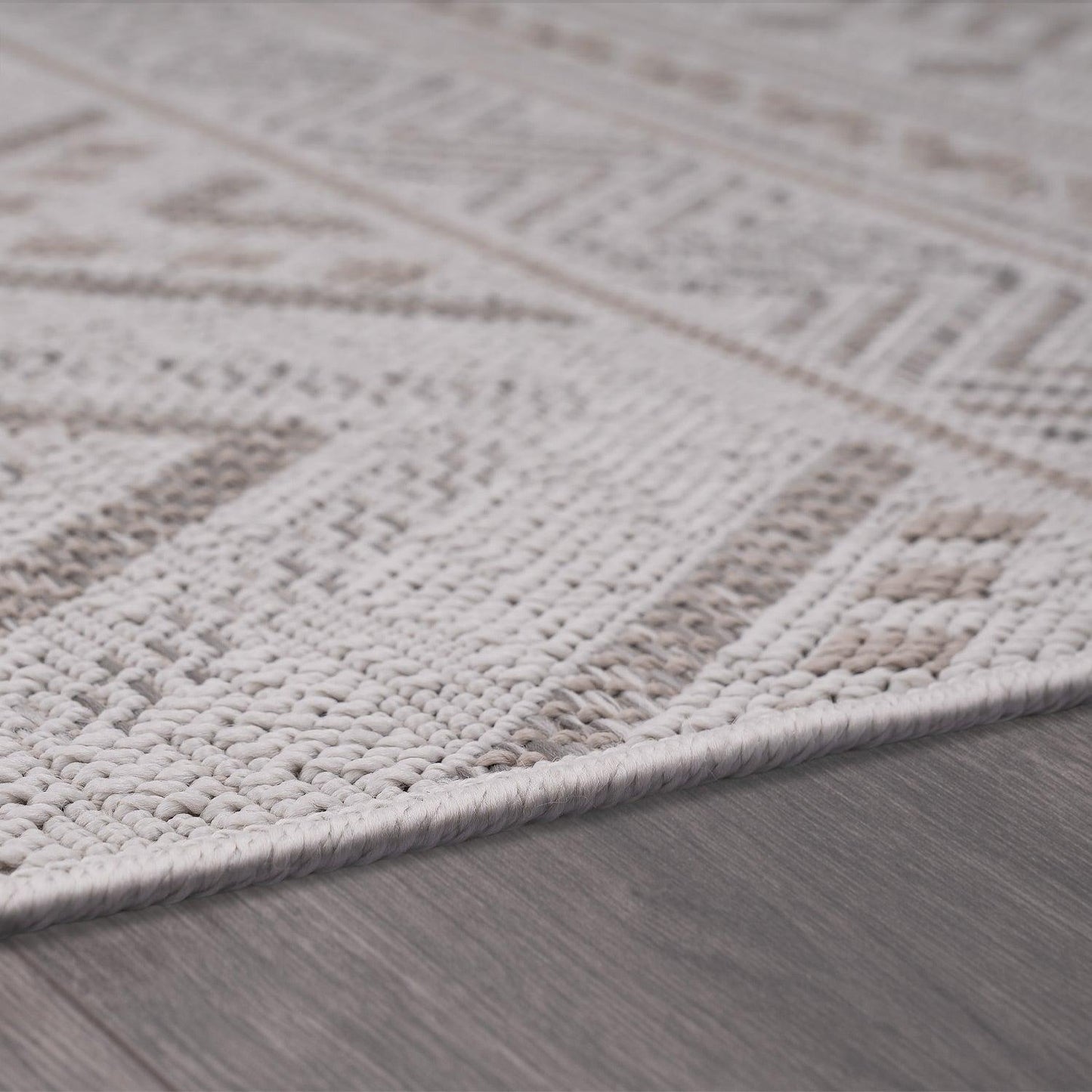 Outdoor Rug for Patio or Balcony Modern flatweave Boho Trellis in Cream Beige-4
