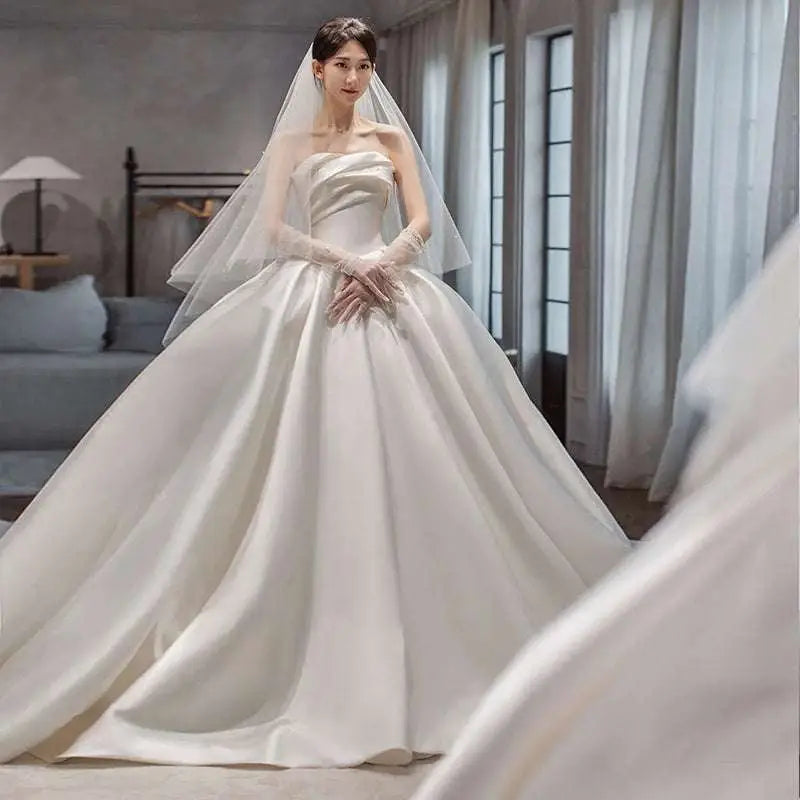 Temperament Princess Style French Satin Wedding Gown