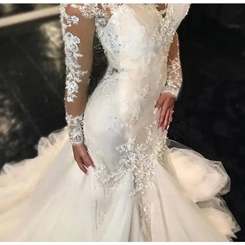 Trailing White Temperament Long Lace Wedding Dress