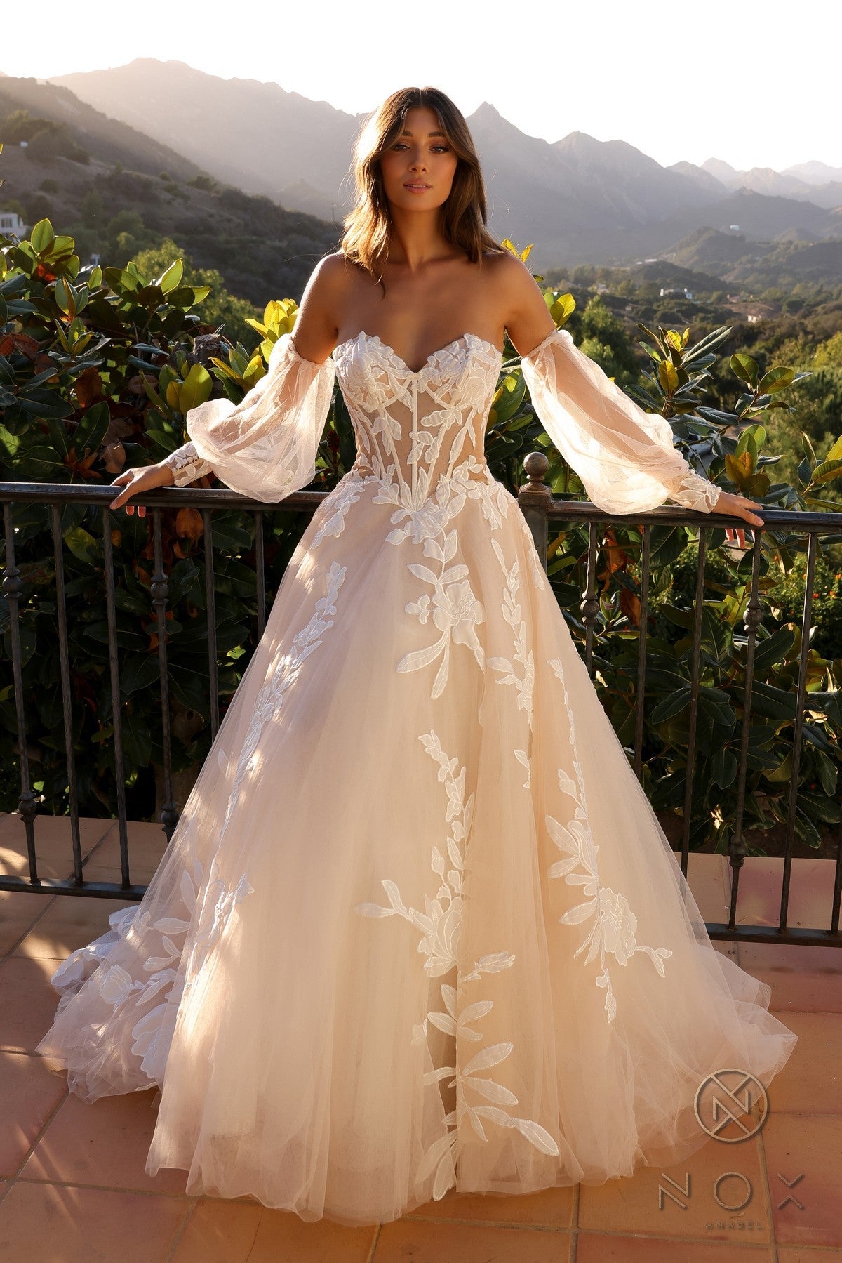 Radiant Detailed Floral Embroidery Tulle Wedding Gown for Elegant Wedding NXJE990L