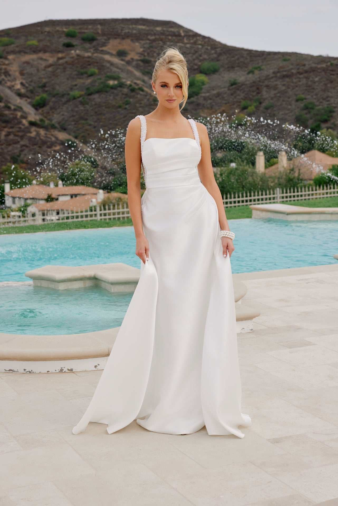 Breathtaking Graceful Sheath Wedding Gown for Grand Wedding Gala NXJE993
