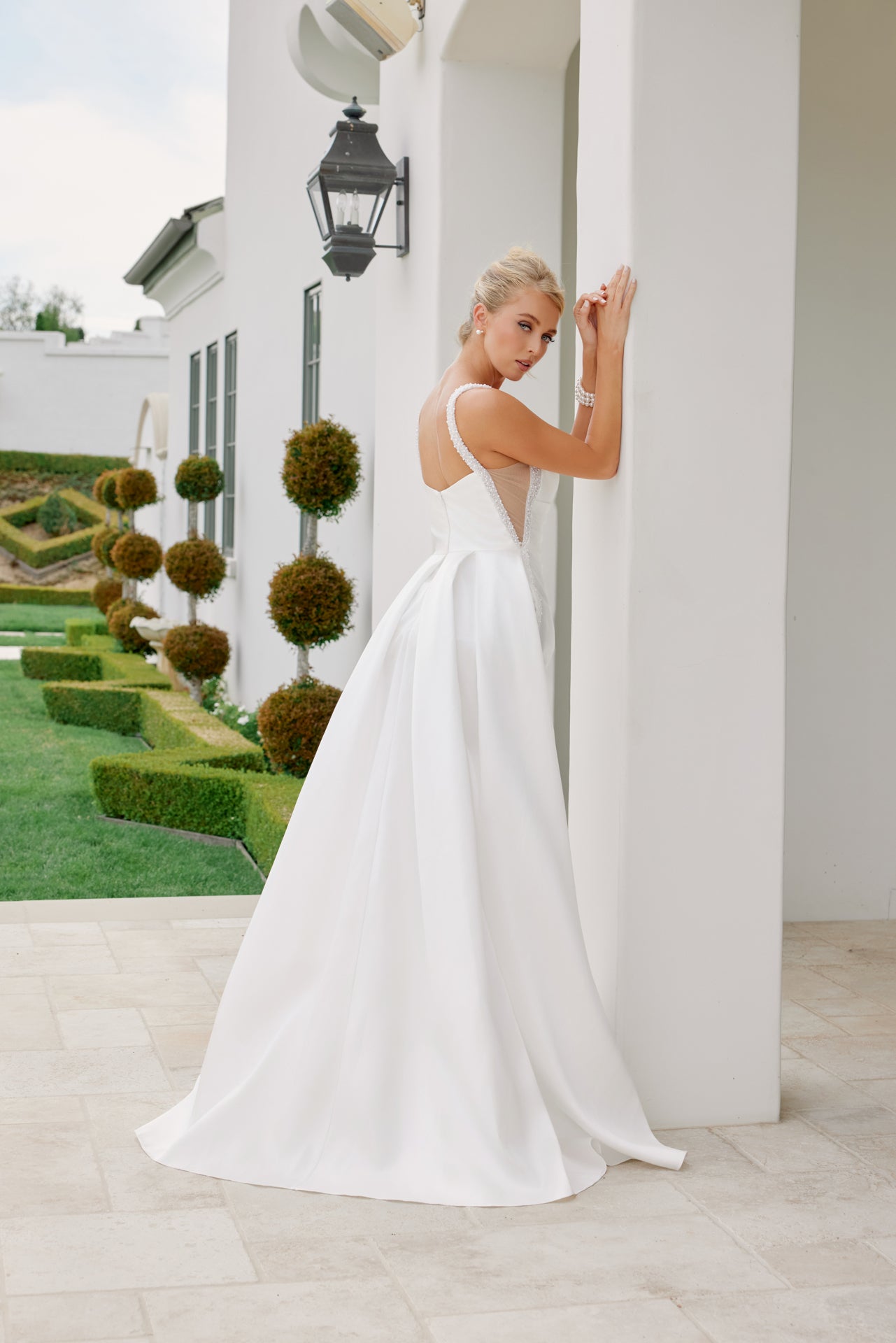 Breathtaking Graceful Sheath Wedding Gown for Grand Wedding Gala NXJE993