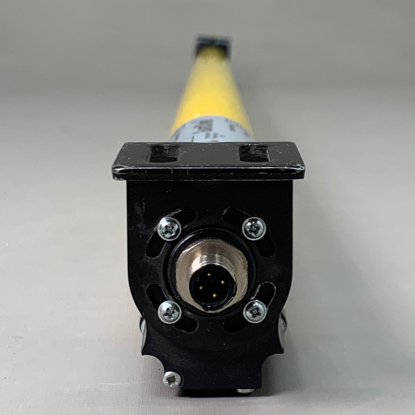 ALLLEN BRADLEY Guard Shield Light Curtain Transmitter 47" x 2" Yellow T4K1440YD Used AS-IS