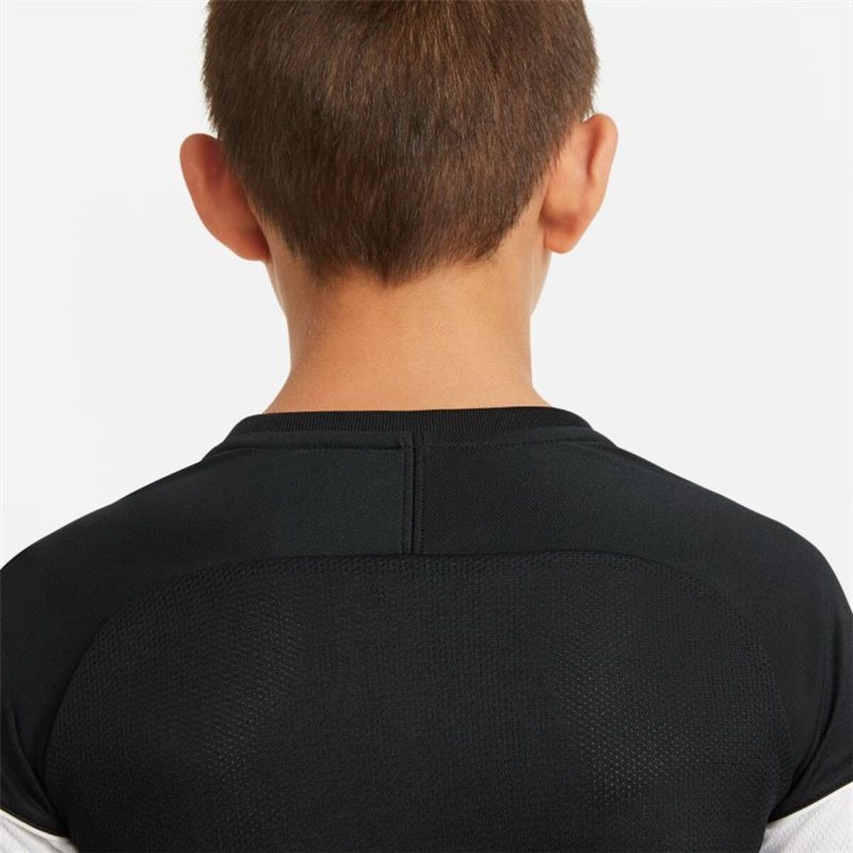 Child's Short Sleeve T-Shirt Nike CW6103-010 Black-5