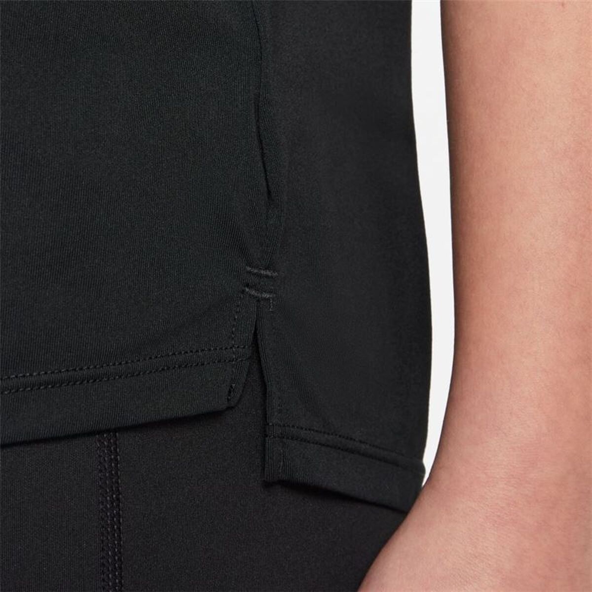 Child's Short Sleeve T-Shirt Nike DD7639-010 Black-5