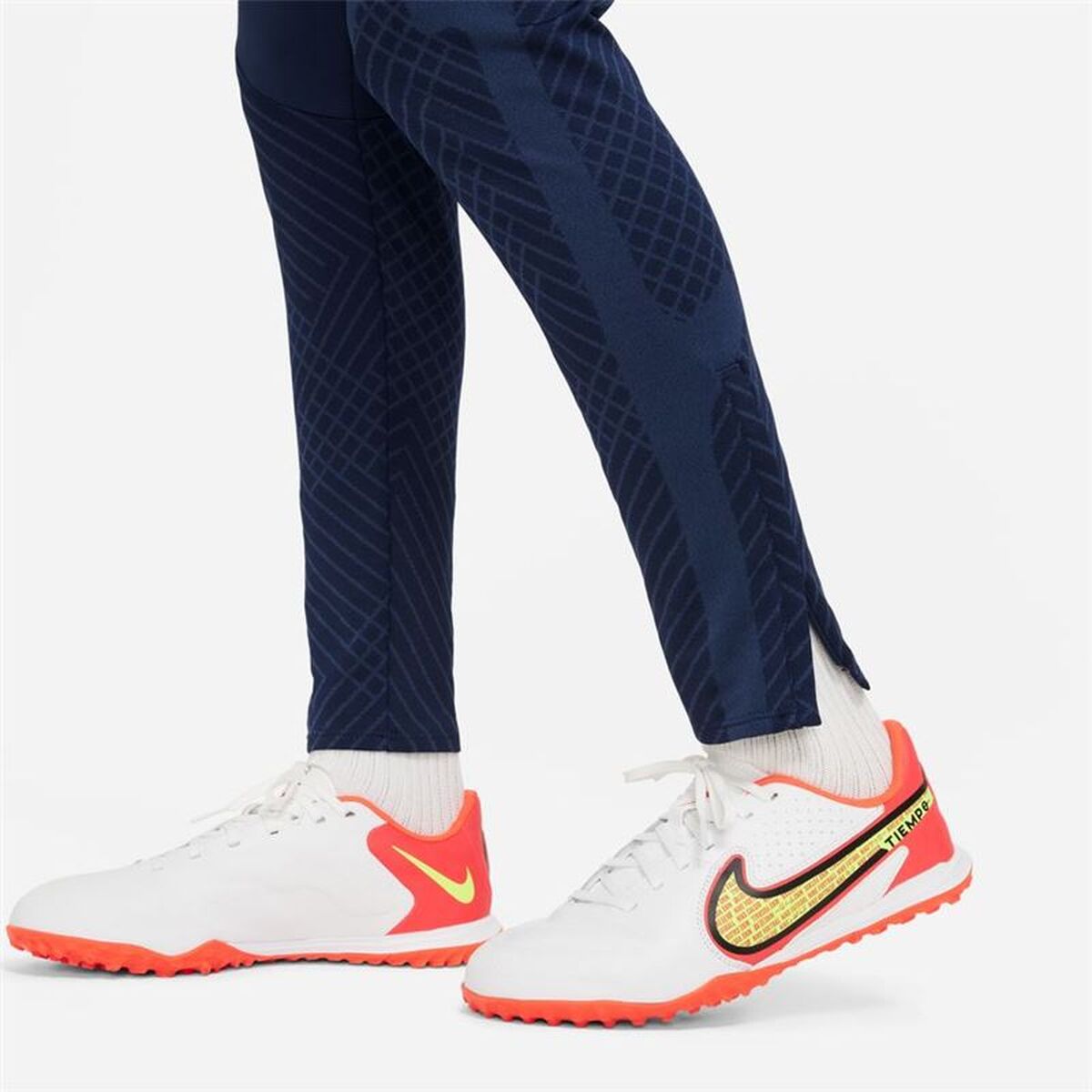 Long Sports Trousers Nike París Saint-Germain Strike-8