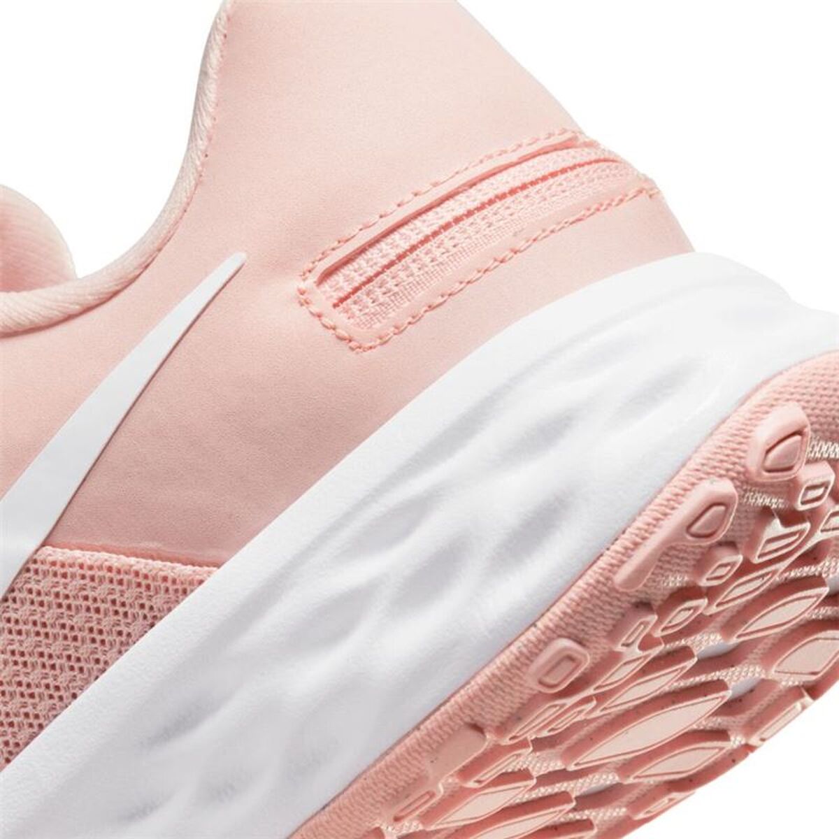 Running Shoes for Adults Nike Revolution 6 FlyEase Next Nature Pink-2