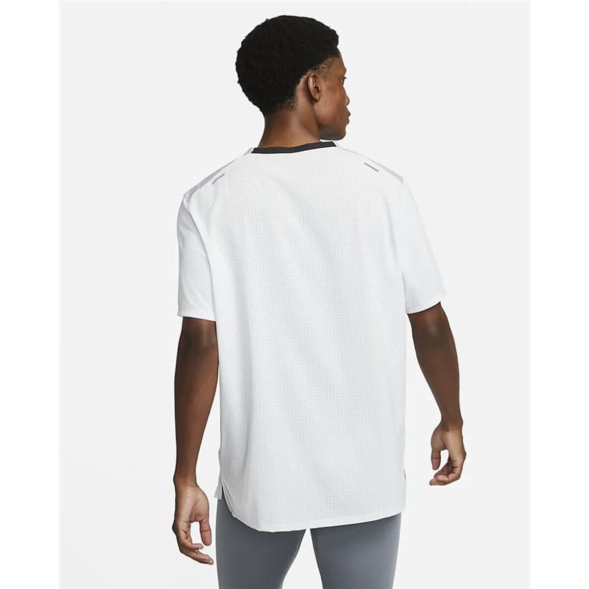Men’s Short Sleeve T-Shirt Nike DM4646-085 White-9