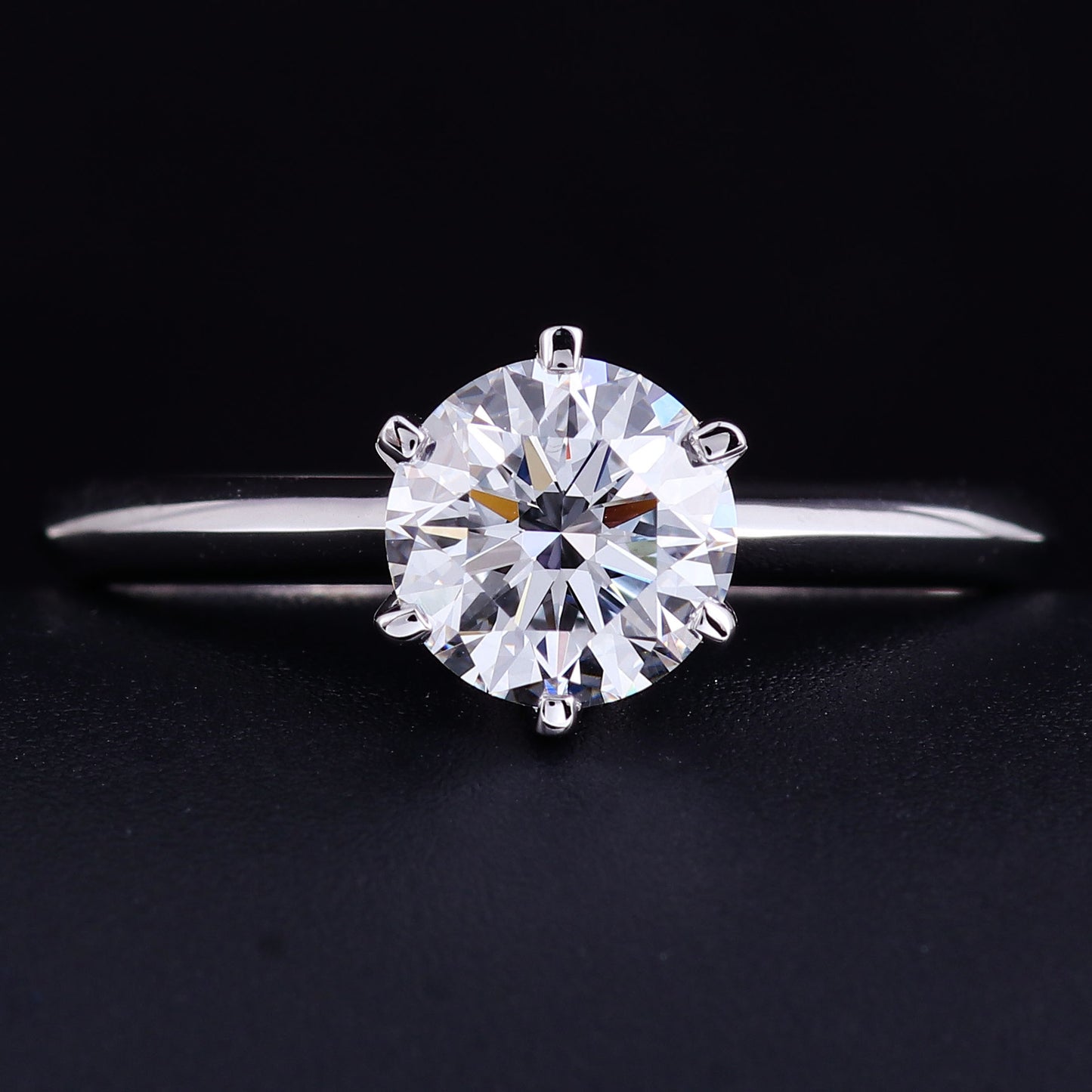 Gekweekte diamantring, elegante diamantverlowingsring, nie-aanslag 18K goud laboratoriumgekweekte diamantring