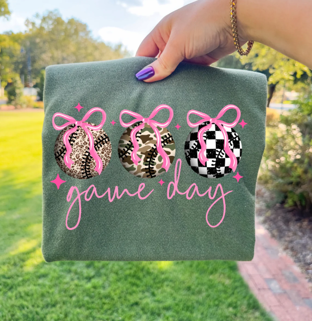 Game Day Bows Graphic Tee