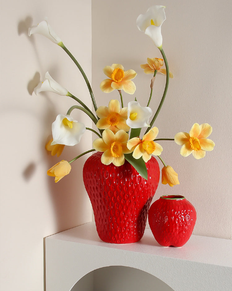 Strawberry Ceramic Flower Vase-1