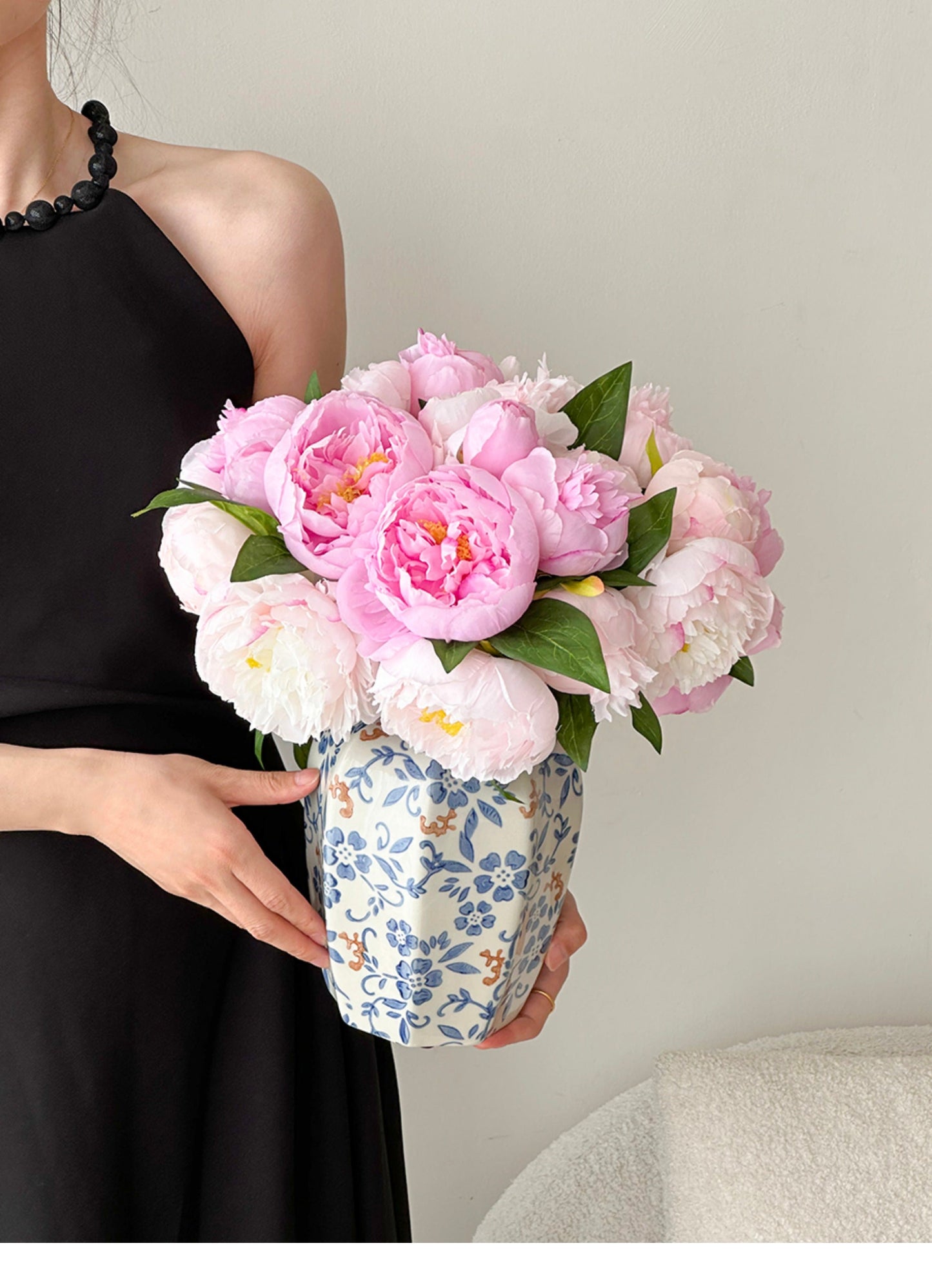Elegant Porcelain Vase Decor-4