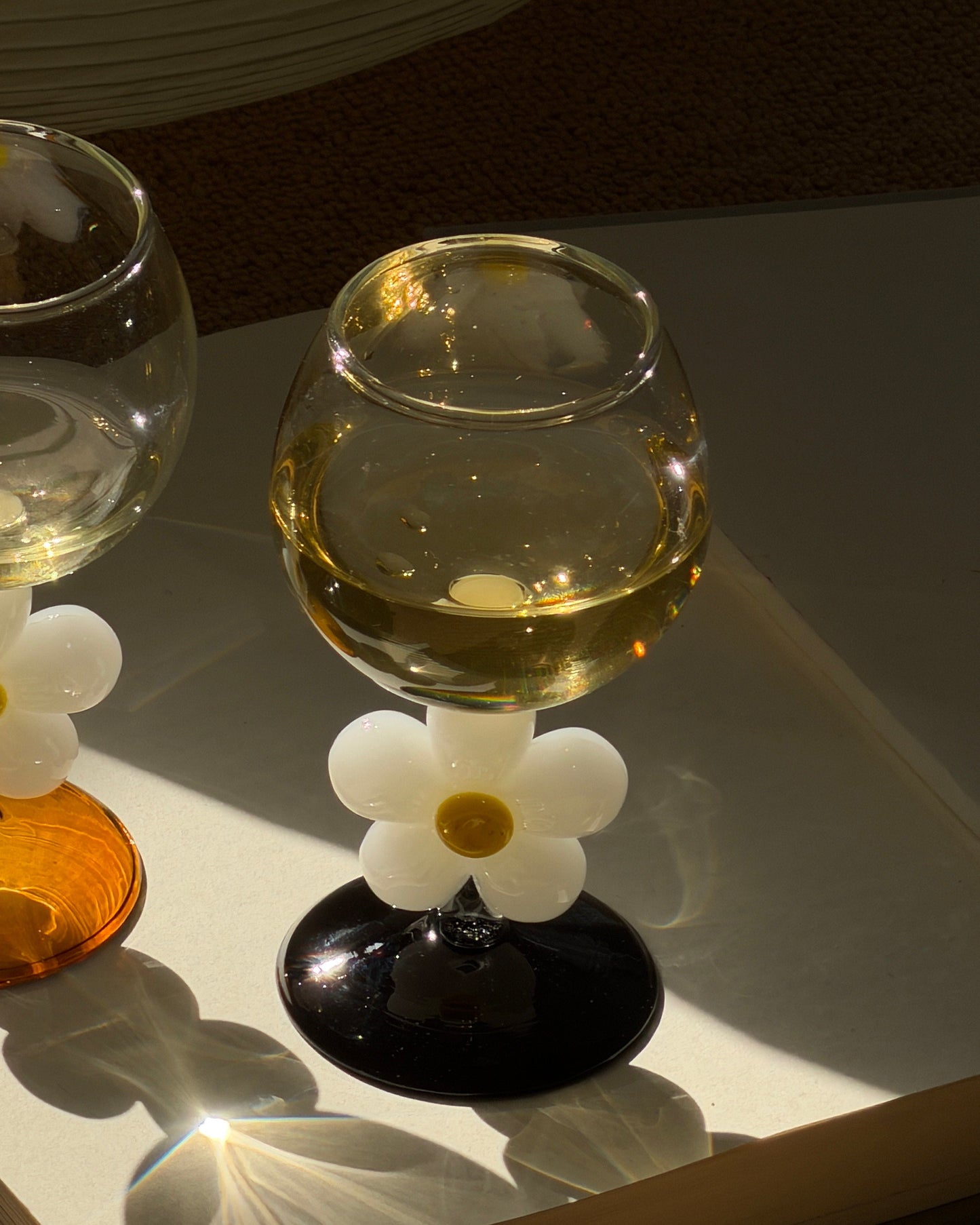 Daisy Bloom Stem Glass-2