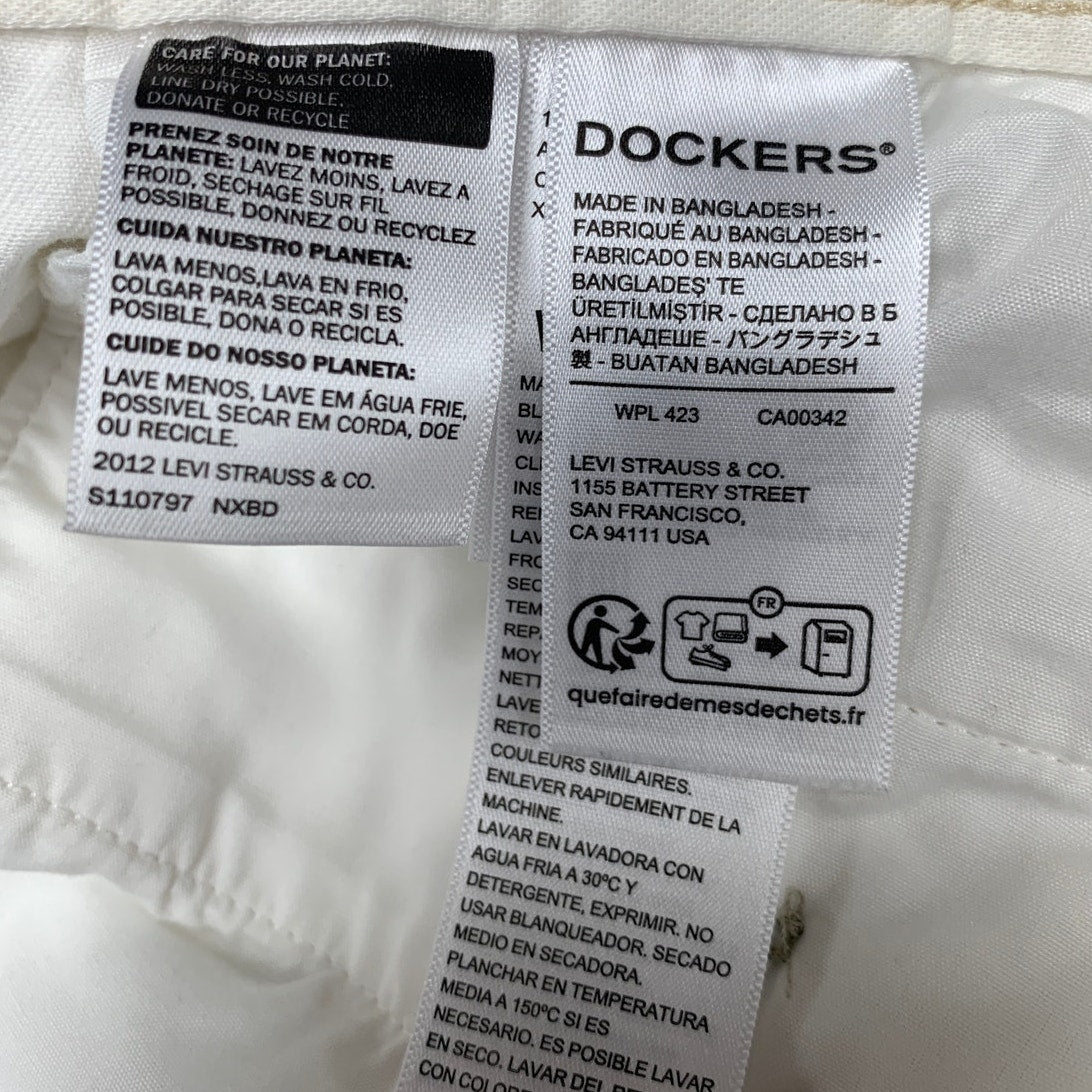 Dockers Mens Size 36 White 100% Cotton Multi Pocket Long Denim Shorts w Pockets