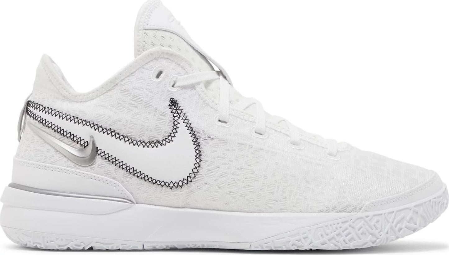 NIKE ZOOM LEBRON NXXT GEN WHITE/METALIC SILVER/BLACK MENS SIZE 9 NM