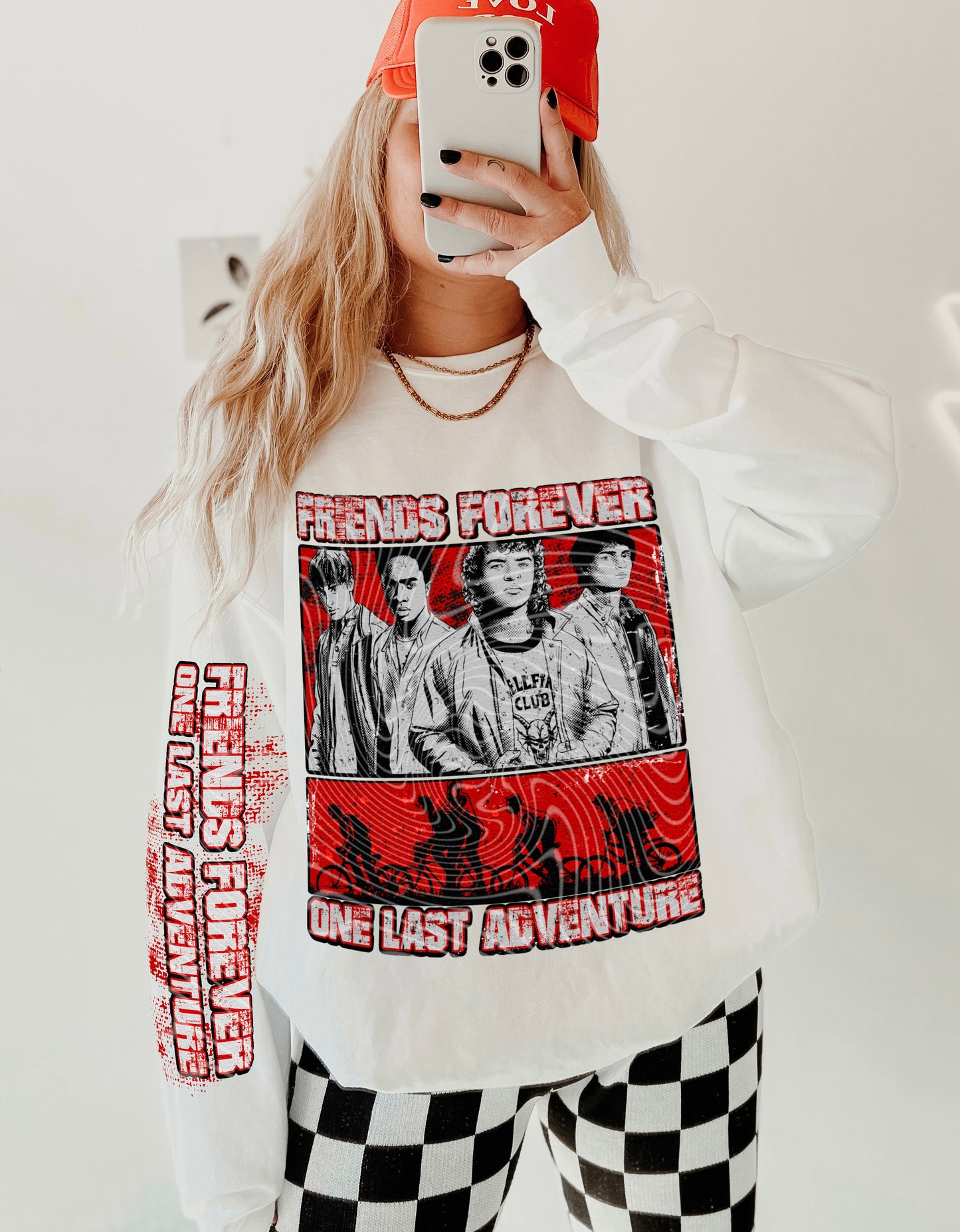 Friends Forever Graphic Tee