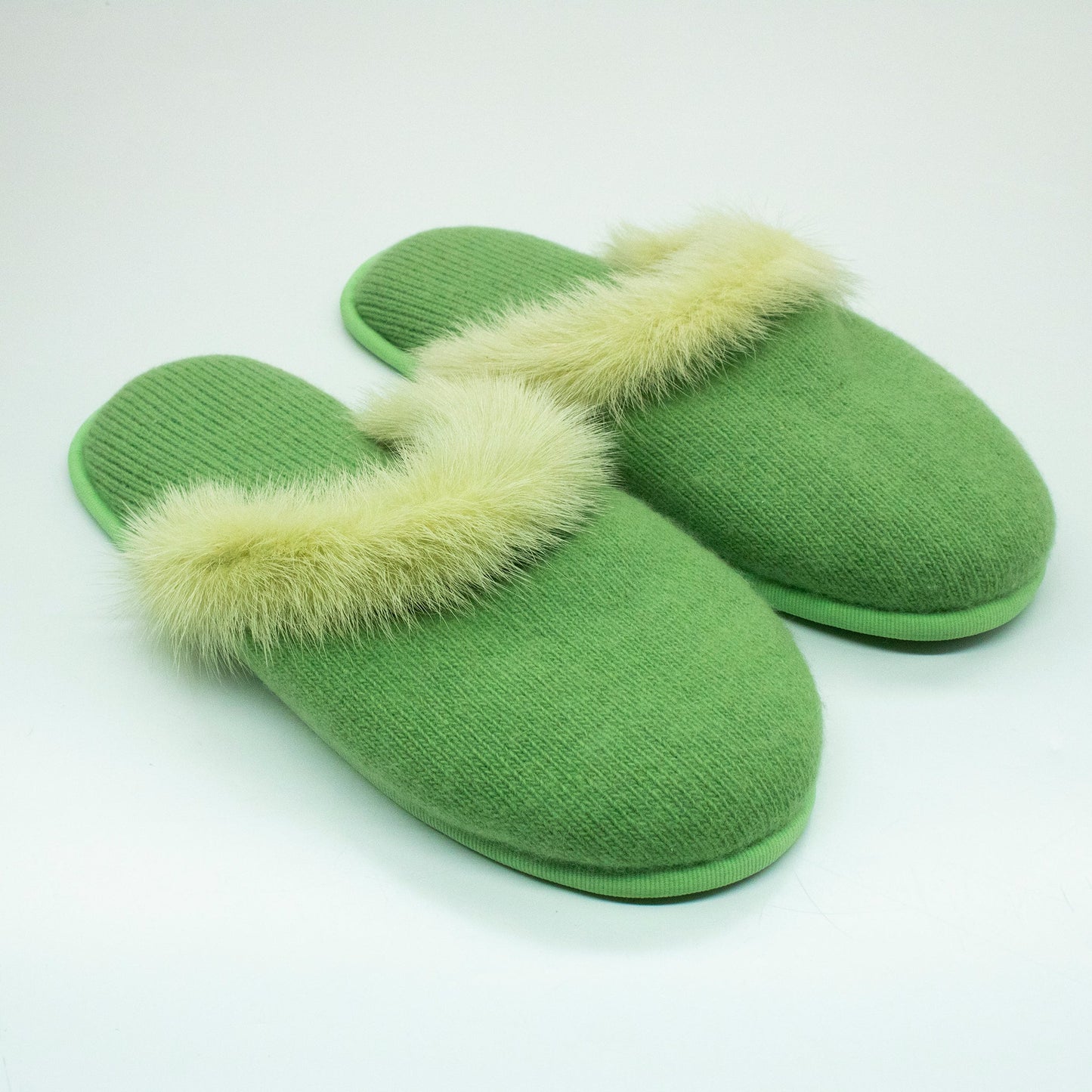CASHMERE SLIPPERS WITH MINK TRIM-3