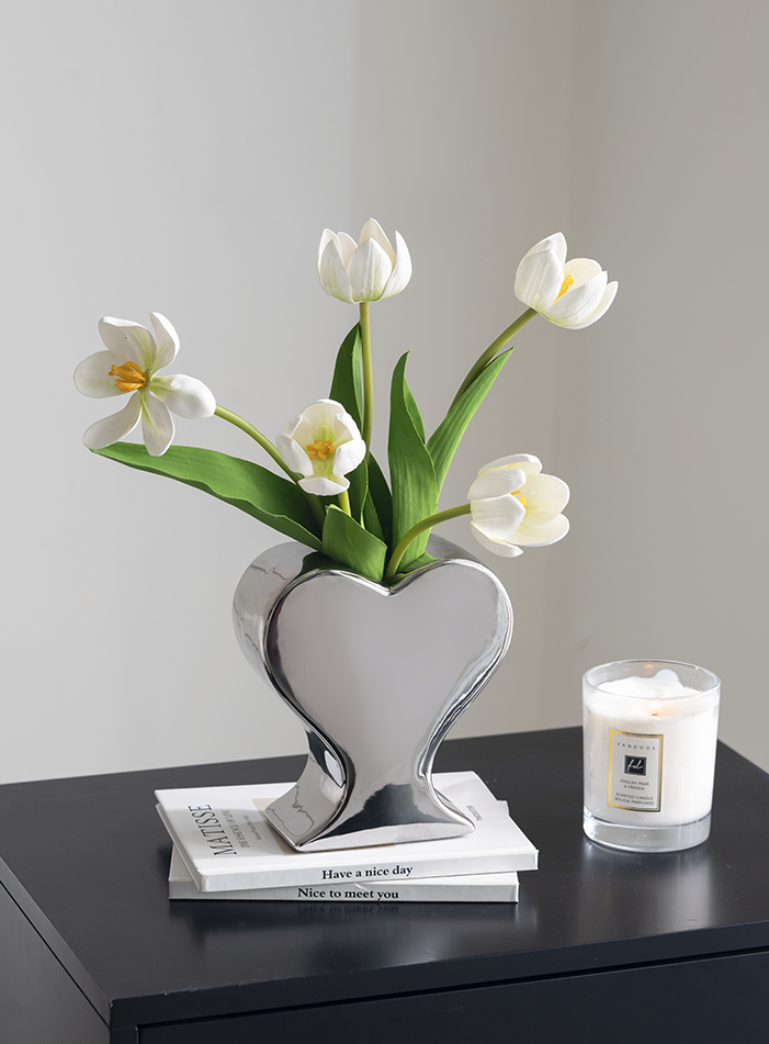Heart Ceramic Flower Vase-4