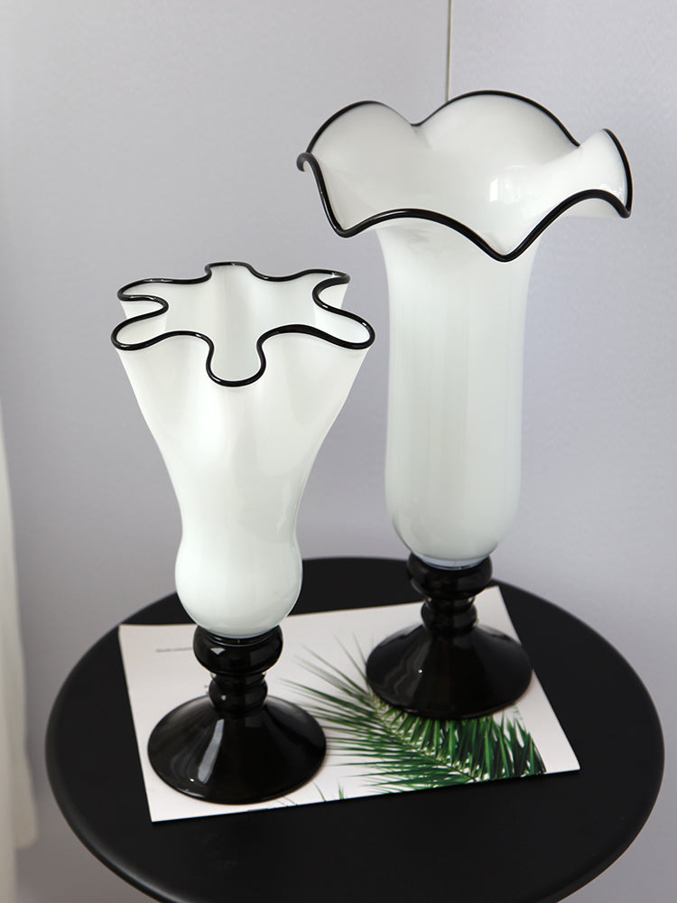 Classic Black n White Flower Vase-3