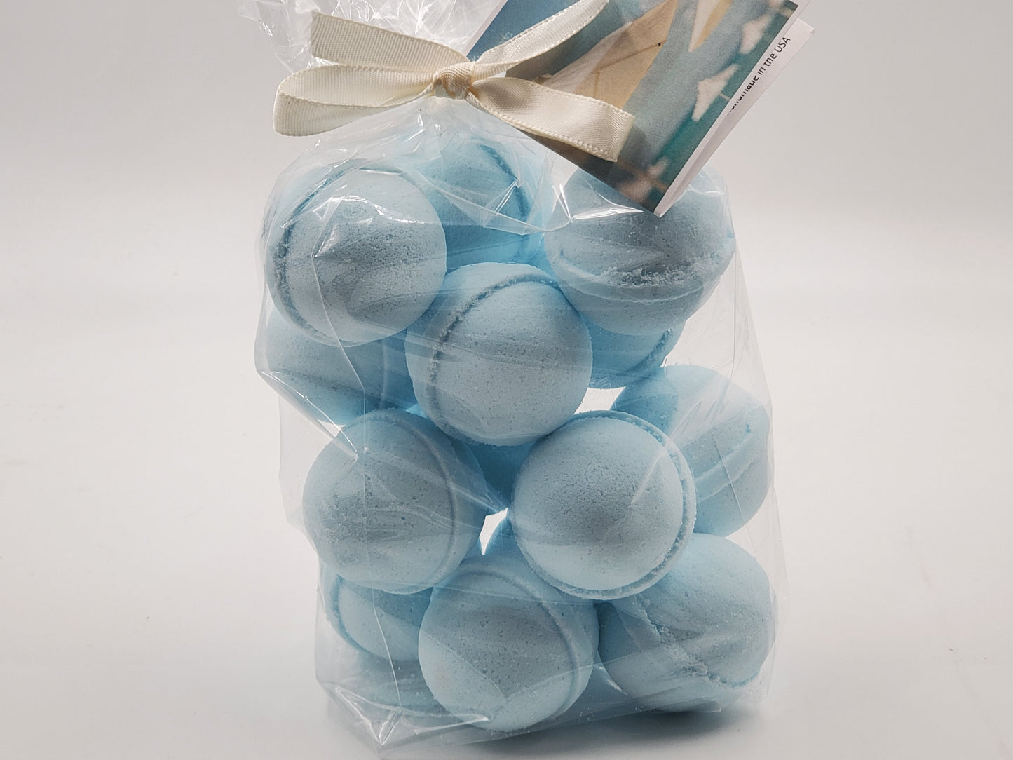 14 bath bombs Cool Water (Davidoff Type) great for dry skin, ultra-moisturizing