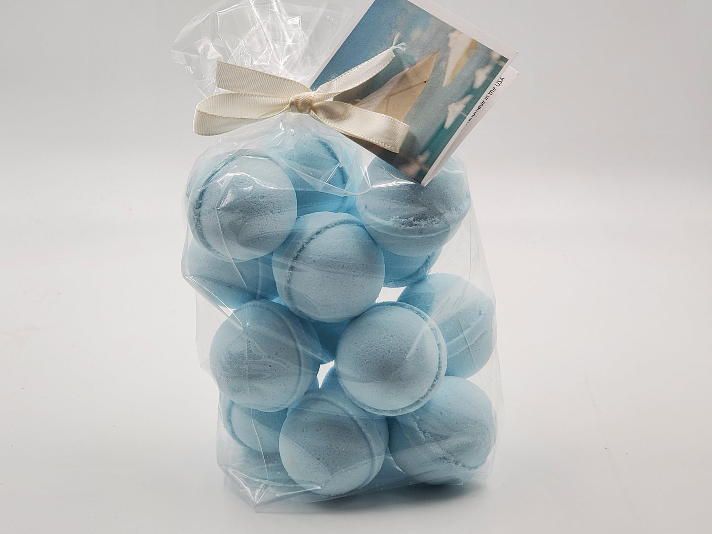 14 bath bombs Cool Water (Davidoff Type) great for dry skin, ultra-moisturizing