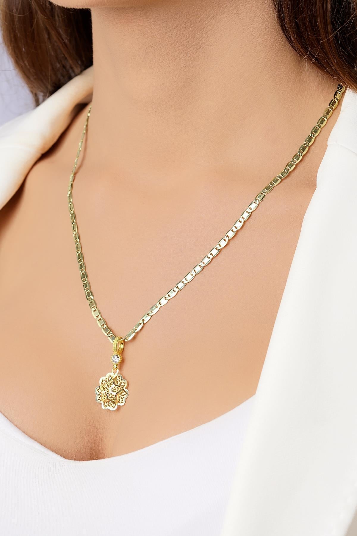 14ct Gold Filigree Rose on Valentino Chain-1