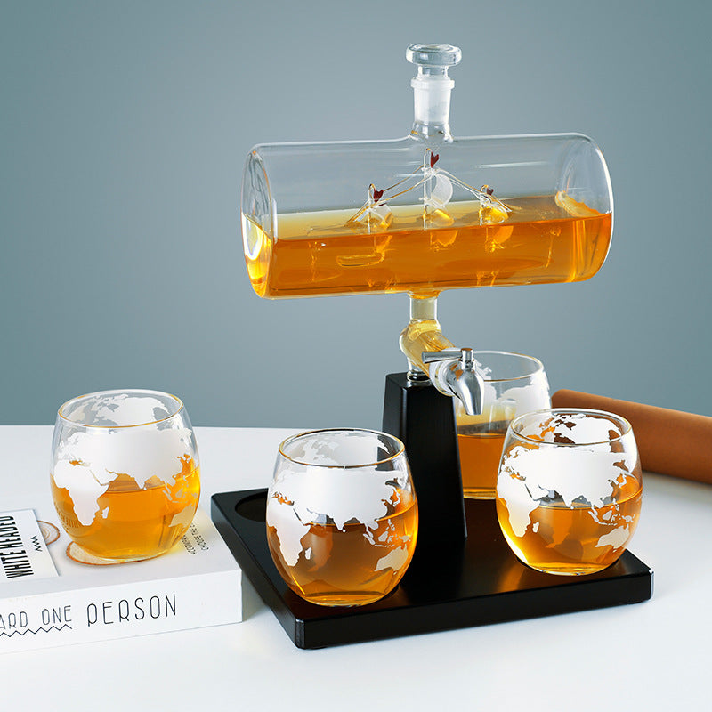 World Map Borosilicate Glass Wine Set – 1000ml Bottle & 4 Glasses