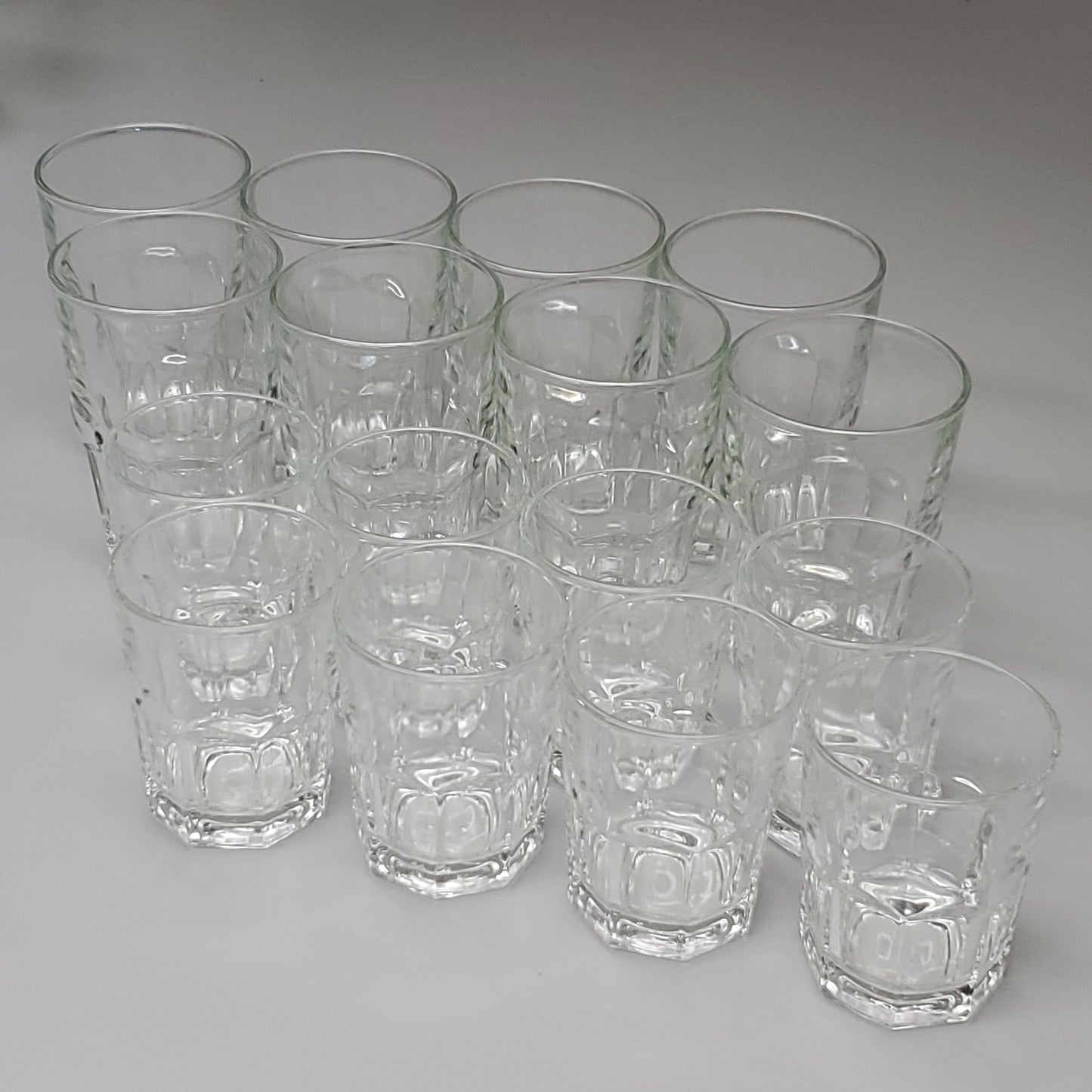 BOSTON GLASSWARE 16PK! 8pc 9.8 oz & 8pc 16 oz 1701446 (New)