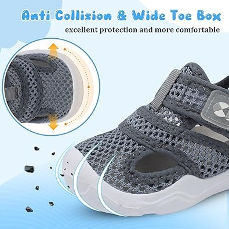 Centipede Demon Toddler Boys Size 9 Gray Water Sandal Latch & Hook Close Shoes