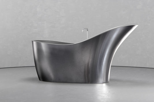 Freestanding slipper shape bathtub