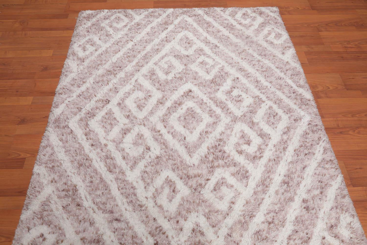4'9" x 6’7" Handmade Moroccan Shag contemporary 100% Wool Area rug Beige-2